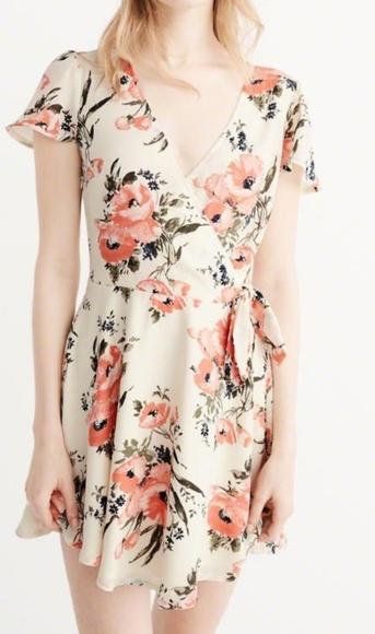 Abercrombie & Fitch mini wrap dress - Picture 2 of 8